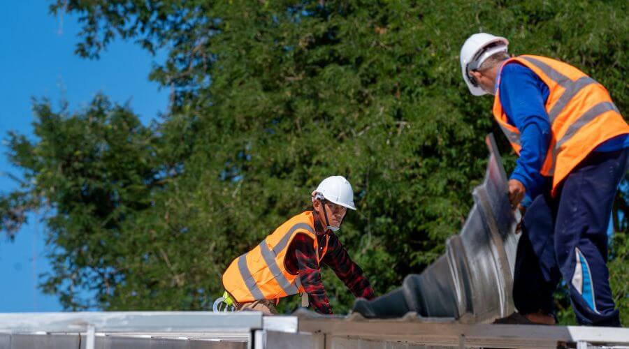 Professional gutter cleaning in Jumping Branch, WV